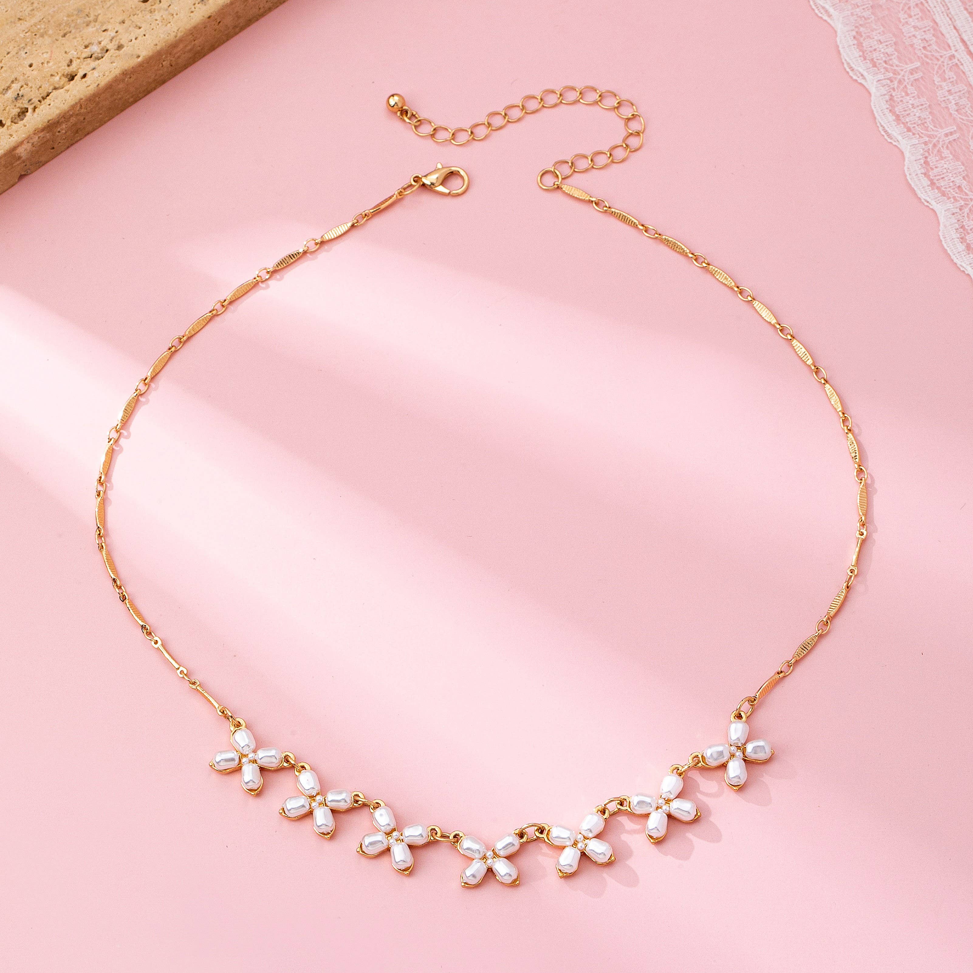 Charm Necklace-Delicate Pearl Flower |
