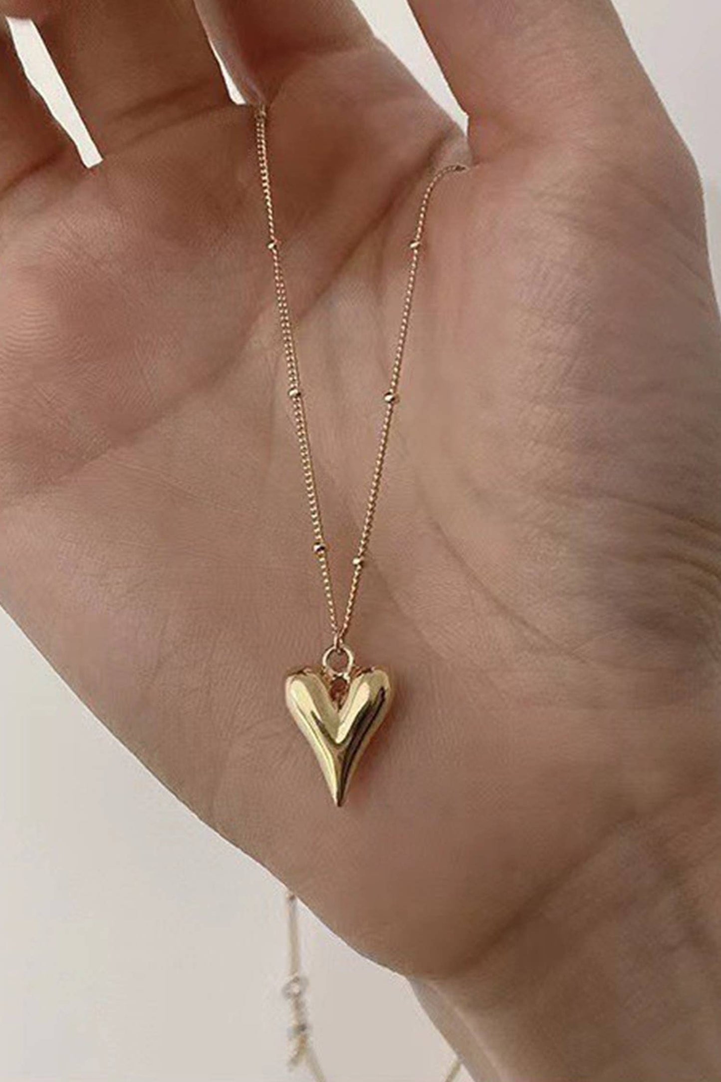 Valentines Gold Plated Alloy Puffed Heart Necklace