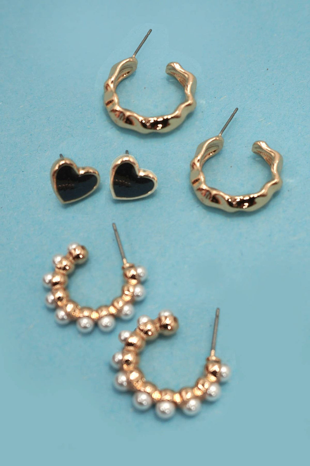 HEART MINI HUGGIE HOOP TRIO EARRINGS |