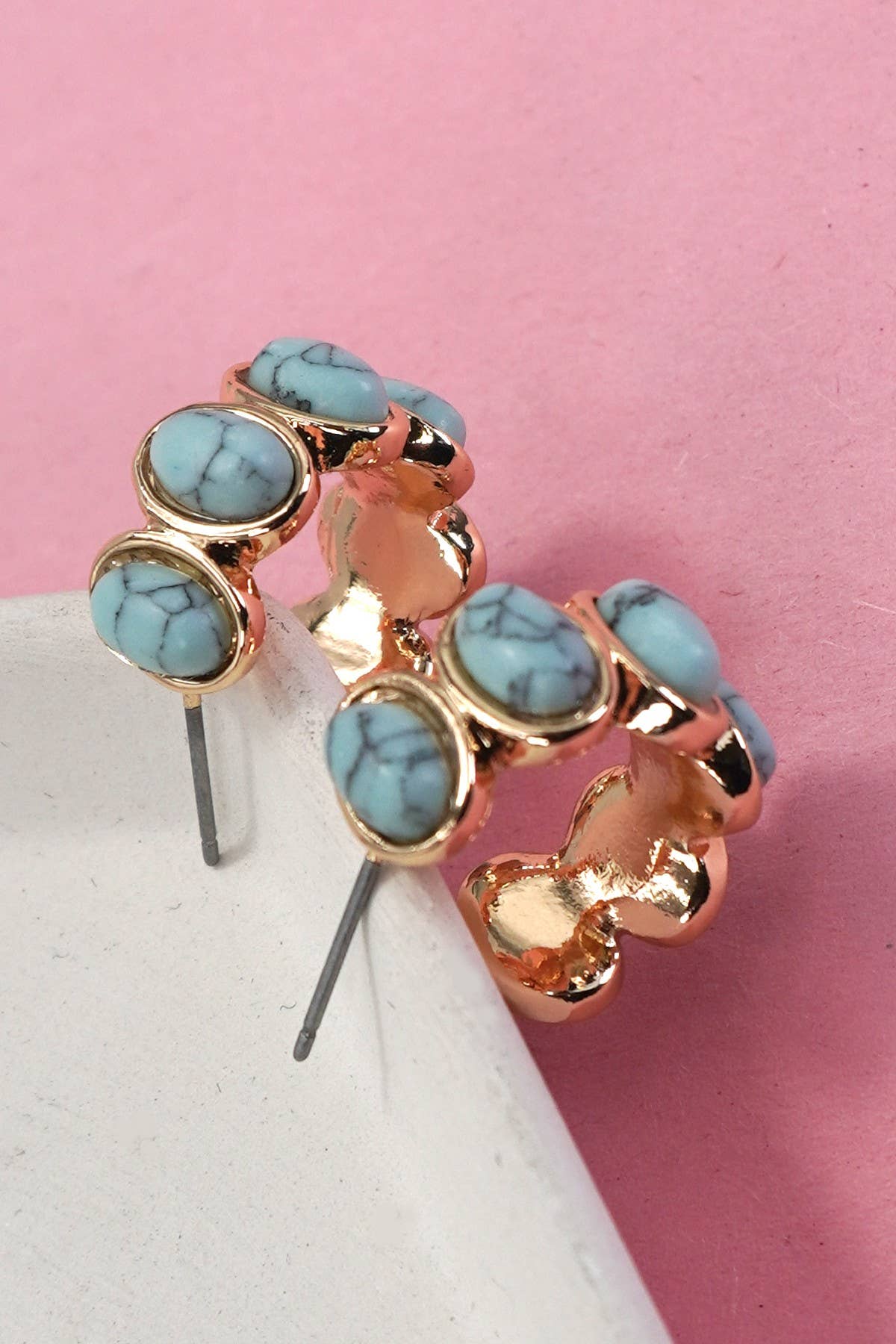 OVAL NATURAL STONE TURQ HOOP EARRINGS |