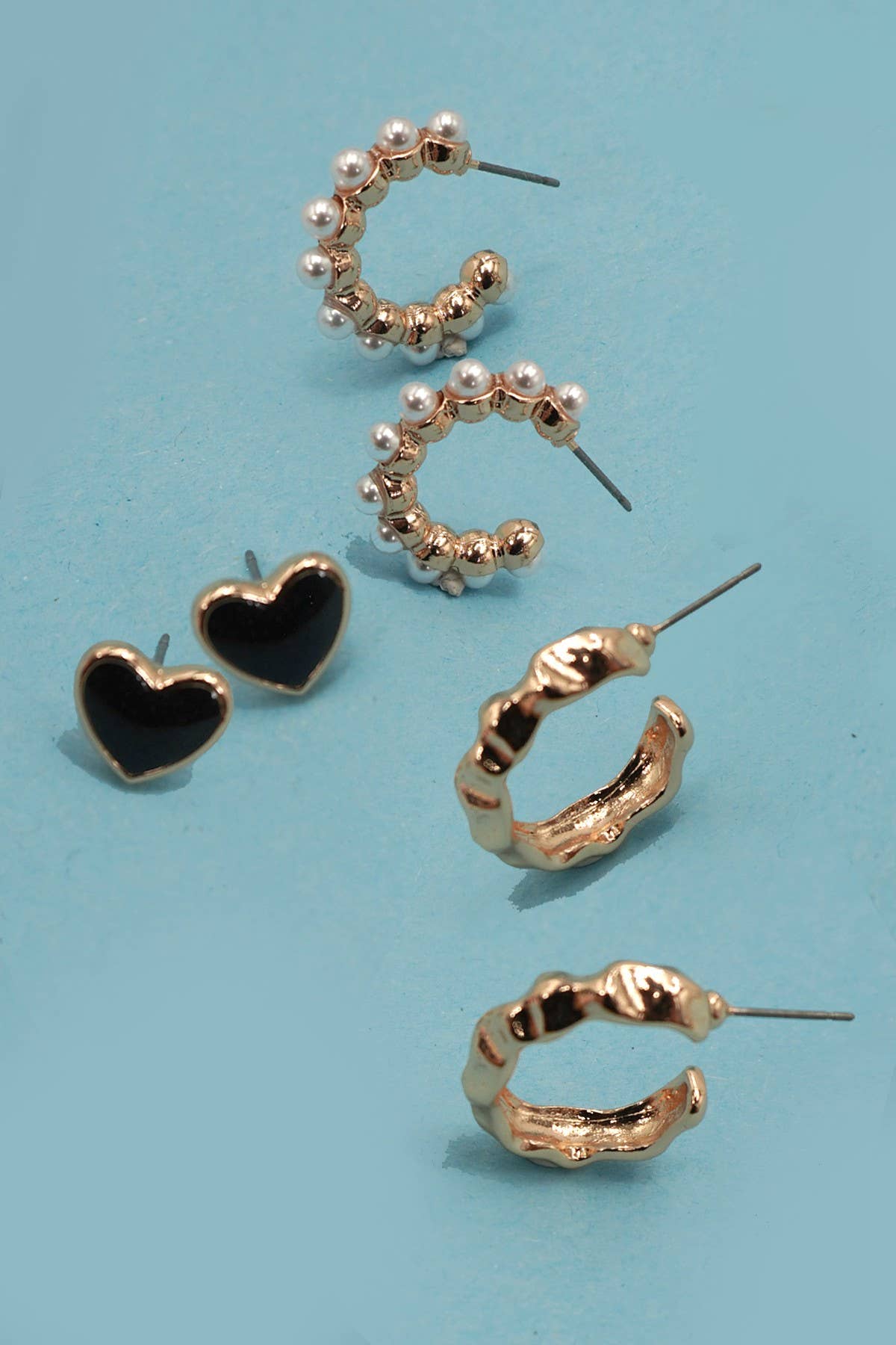 HEART MINI HUGGIE HOOP TRIO EARRINGS |